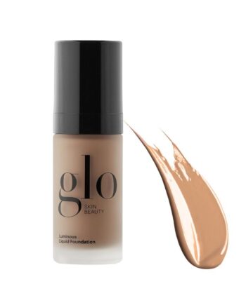 Glo Luminous Liquid Foundation Spf 18 Café  30 Ml Hos Frisøren   Baronen