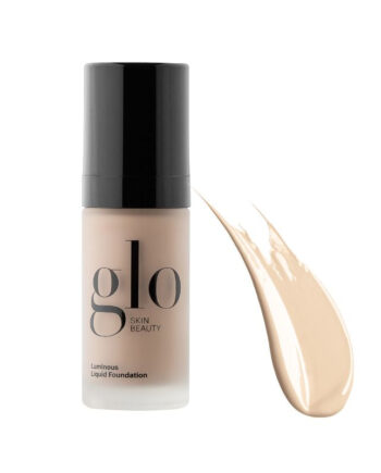 Glo Luminous Liquid Foundation Spf 18 Linen  30 Ml Hos Frisøren   Baronen