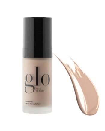 Glo Luminous Liquid Foundation Spf 18 Naturelle  30 Ml Hos Frisøren   Baronen