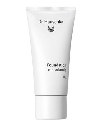 Dr  Hauschka Foundation 01 Macadamia