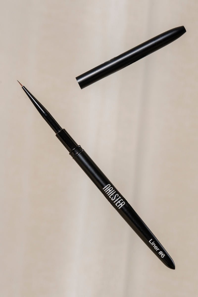 Liner Brush